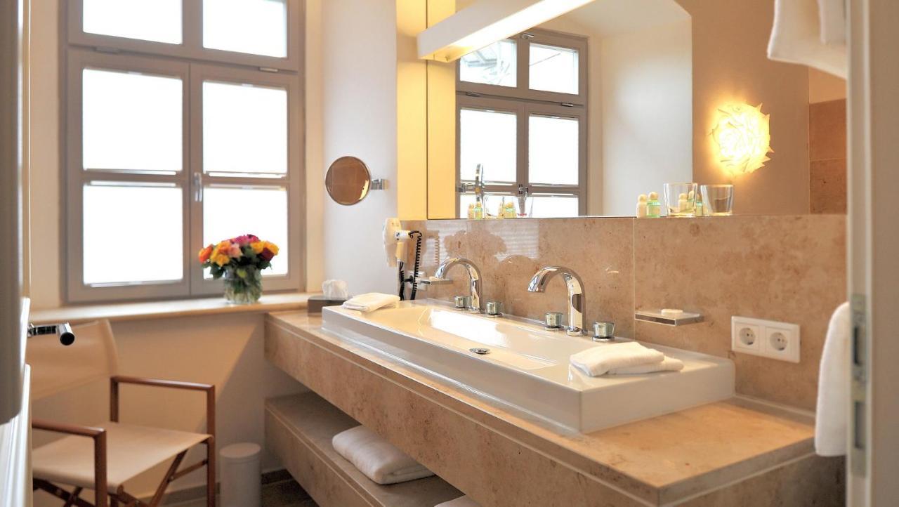 Schlosshotel 贝岑施泰因 外观 照片